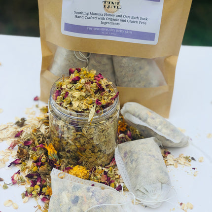 Soothing Manuka Honey and Oats Bath Soak.