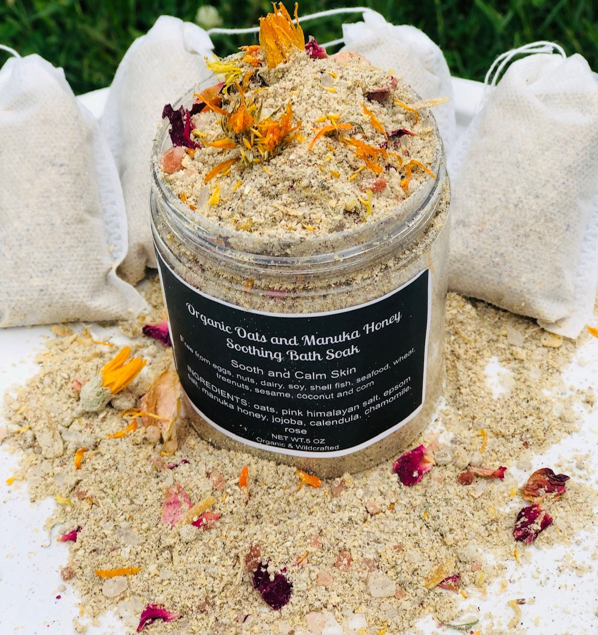 Organic Oats and Manuka Honey Soothing Bath Soak!